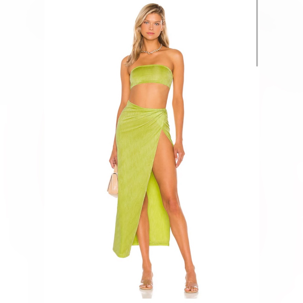 Karolyna Maxi Skirt Set
superdown